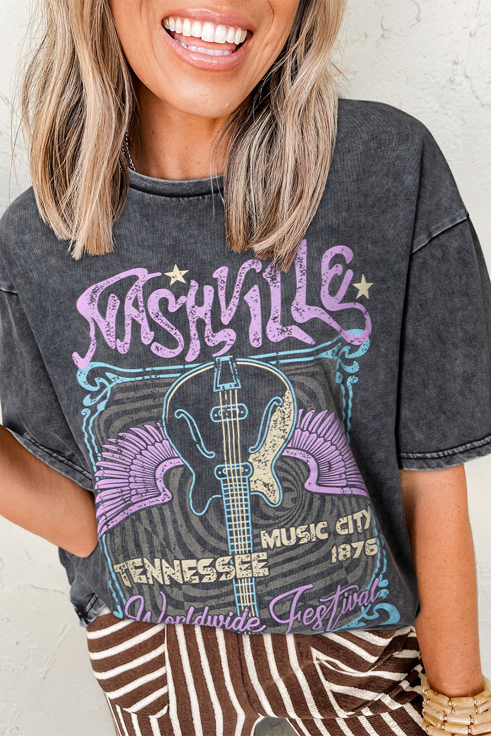 Black Vintage Nashville Tennessee Graphic Mineral Washed Plus Size Tee
