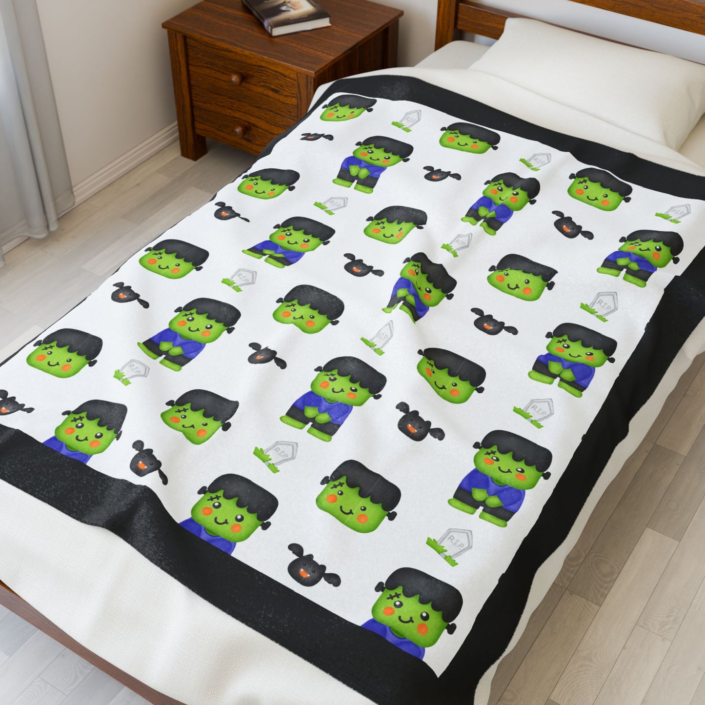Halloween; Frankenstein & Bats Blanket