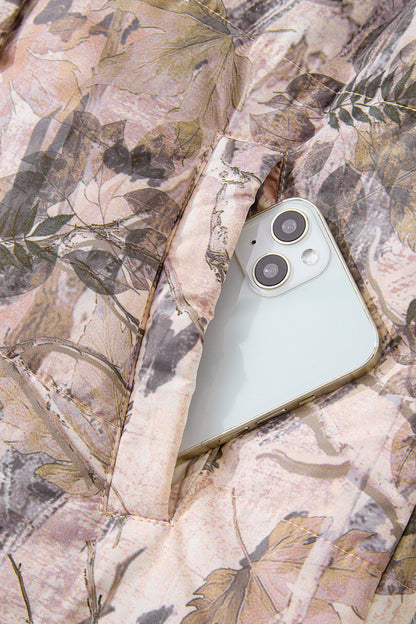 Gray Camo Leaf Print Winter Puffer Vest