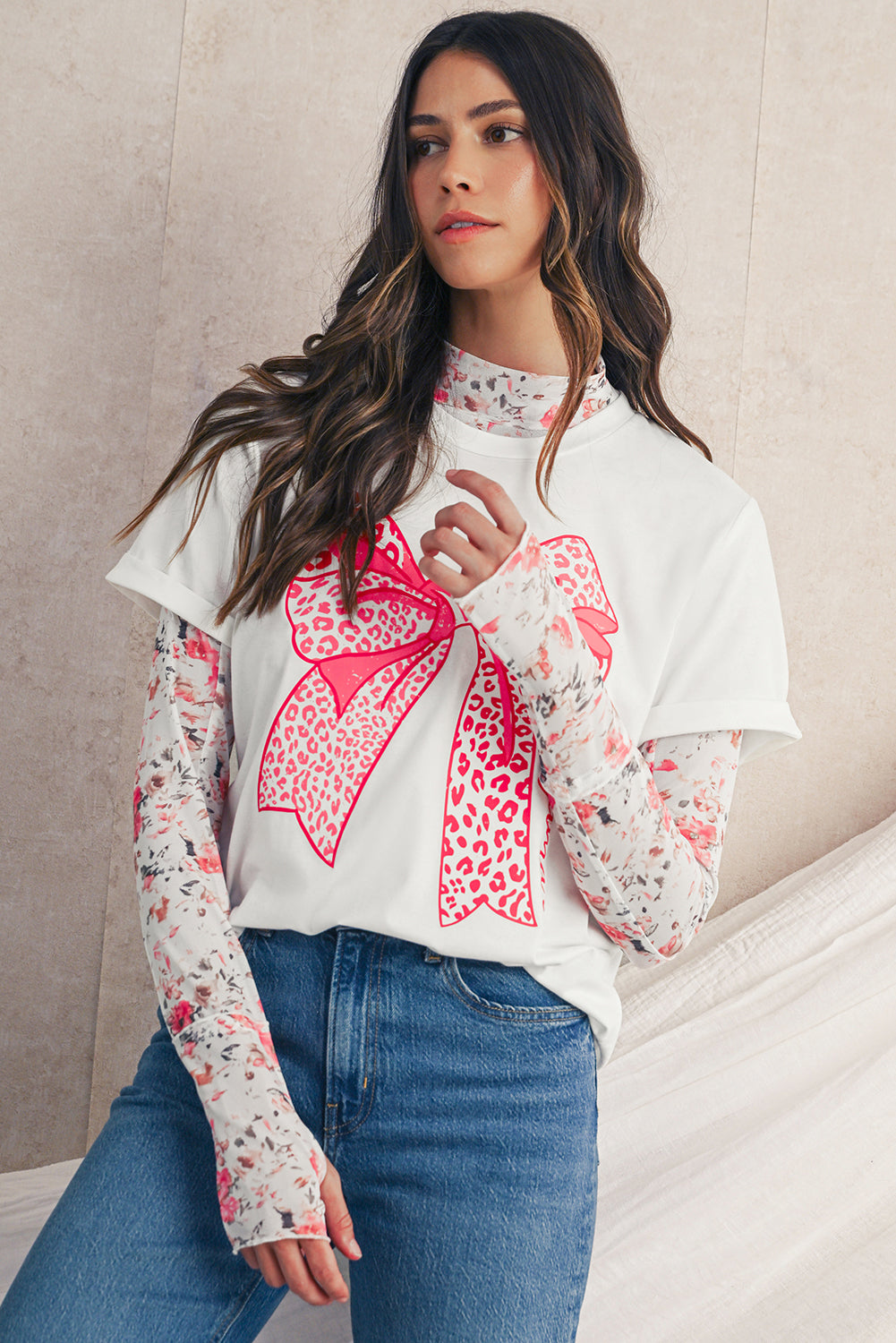 White Leopard Bowknot Graphic Crew Neck Tee